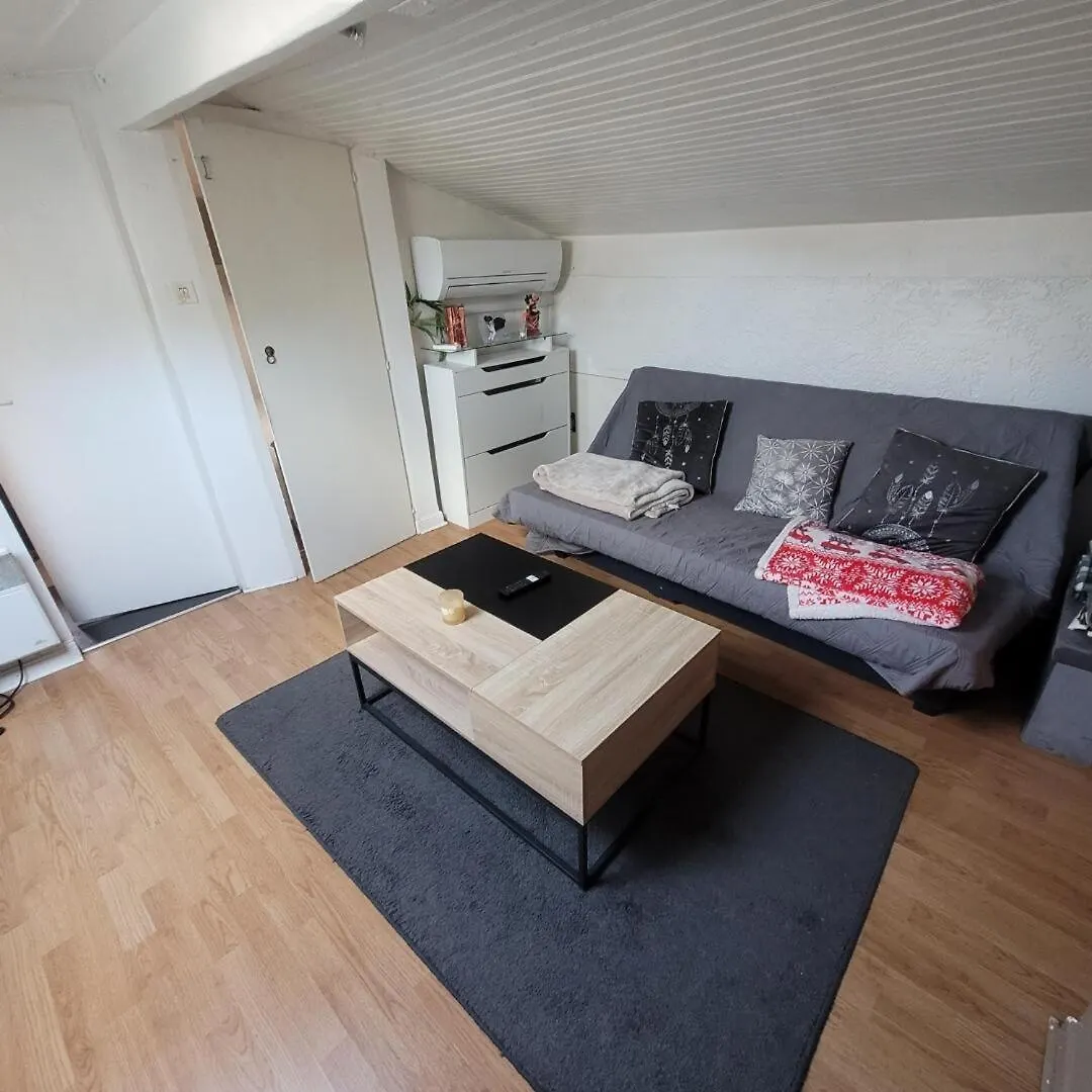 La Ciotat T2 Dans Villa Avec Piscine 0*, La Ciotat France