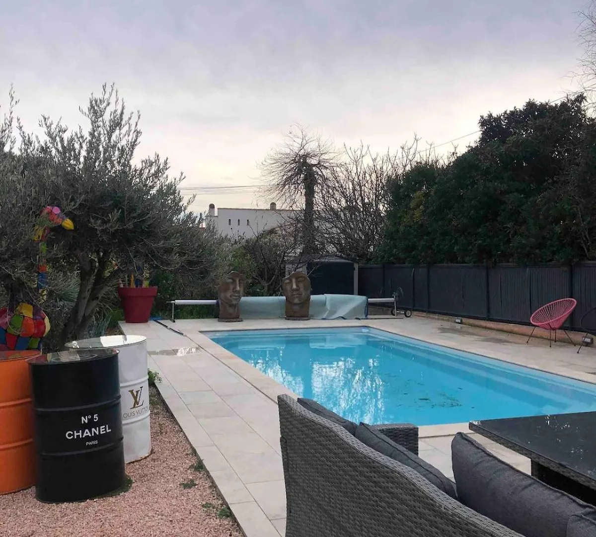 Apartment La Ciotat T2 Dans Villa Avec Piscine France